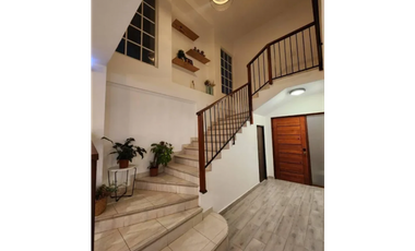 COSTA SUR / VILLA VALENCIA / 388M2 / 4 HABITACIONES / PISCINA
