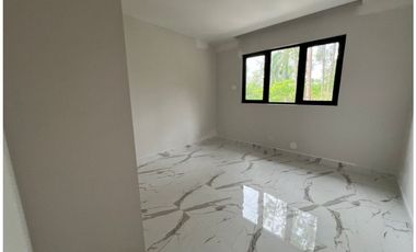 VENTA DE HERMOSA CASA A ESTRENAR EN ALBROOK.