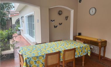 VENTA O ALQUILER DE CASA EN COSTA DEL ESTE 4470