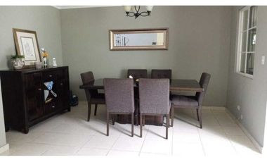 VENDO HERMOSA CASA EN RESIDENCIAL VILLA DE LAS AZORES