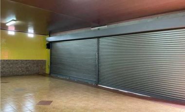VENTA DE LOCAL COMERCIAL. EN PARQUE LEFEVRE