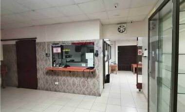 VENTA DE LOCAL COMERCIAL. EN PARQUE LEFEVRE