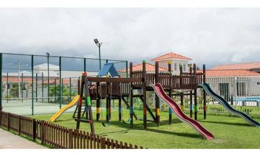 SE VENDE CASA EN RESERVA DE VERSALLES
