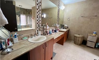 Casa en venta en Res. El Doral- Costa Sur (JS)