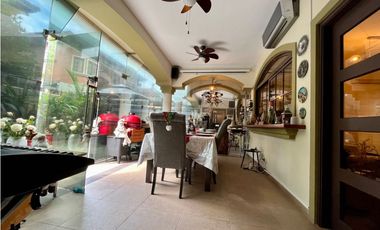 Casa en venta en Res. El Doral- Costa Sur (JS)