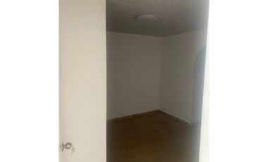 SE VENDE CASA EN LINDAVISTA RECIEN REMODELADA