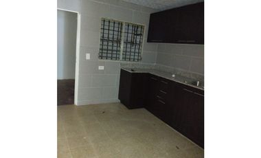 SE VENDE CASA EN LINDAVISTA RECIEN REMODELADA