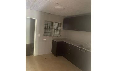 SE VENDE CASA EN LINDAVISTA RECIEN REMODELADA