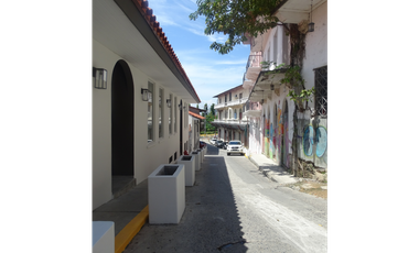 Se alquila local para restaurante en la entrada del Casco Antiguo