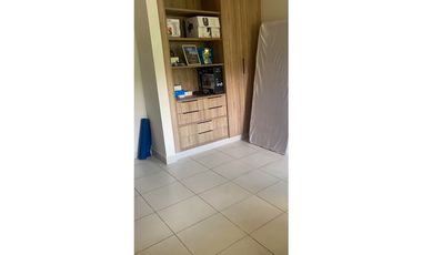 Embassy Village 107m2 2rec a solo $1280