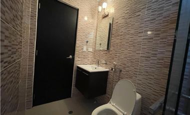 Alquiler de apartamento ubicado en Altamira Gardes. [RK]