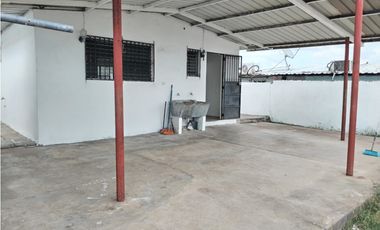 SE VENDE CASA EN EL CRISOL