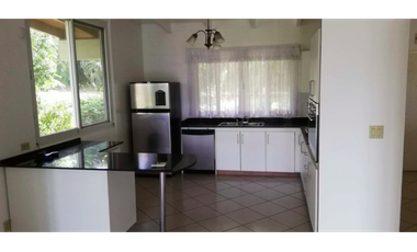 Balboa, casa 400m2 de  4 rec a solo $2700