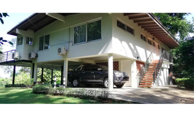 Balboa, casa 400m2 de  4 rec a solo $2700