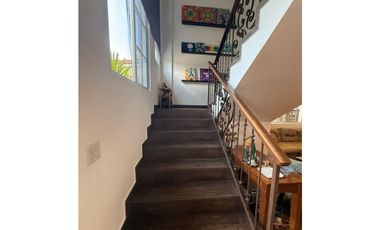 VENTA DE CASA EN CHANIS 300M2