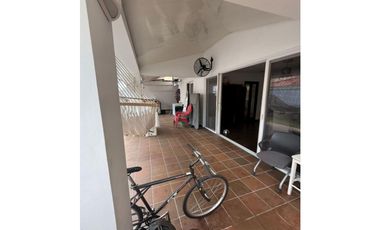 VENTA DE CASA EN CHANIS 300M2