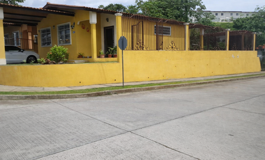 Venta de Casa en Brisas del Golf, Arraiján - Rebajado B/. 150,000.00