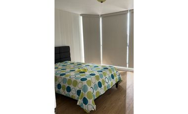 Elegante apartamento amplio remodelado 2 recamaras cada una con baño