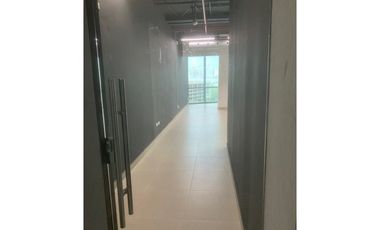 Alquiló y vendo oficina costa del este Financial Park disponibilidad