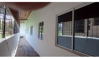 Vendo propiedad comercial san Miguelito financiamiento  vía principal