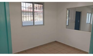 Vendo propiedad comercial san Miguelito financiamiento  vía principal