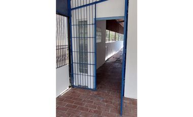 Vendo propiedad comercial san Miguelito financiamiento  vía principal