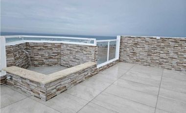 SE VENDE PROPIEDAD EN PLAYA RIO HATO