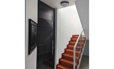 SE VENDE PROPIEDAD EN PLAYA RIO HATO