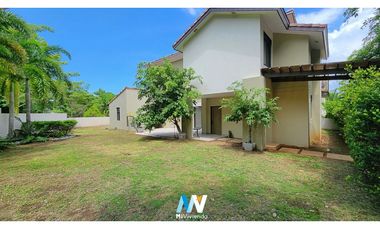 Venta de Espectacular Casa en Nativa, Panamá Pacifico