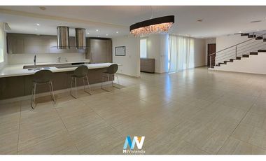 Venta de Espectacular Casa en Nativa, Panamá Pacifico