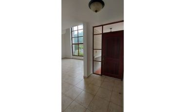 Se Vende Casa con Piscina en Camino de Cruces – Modelo Santa Lucía