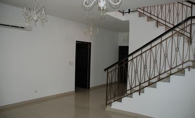 SE VENDE CASA EN COSTA SUR