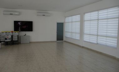 SE VENDE CASA EN COSTA SUR