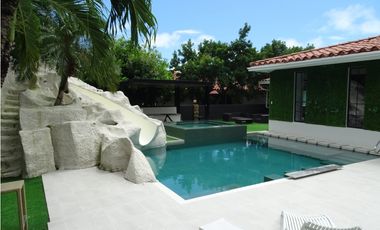 Alquila tu casa de lujo en Punta Barco Village  🌊✨