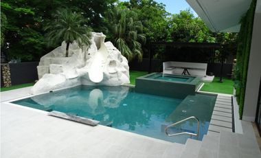 Alquila tu casa de lujo en Punta Barco Village  🌊✨