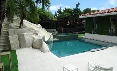 Alquila tu casa de lujo en Punta Barco Village  🌊✨