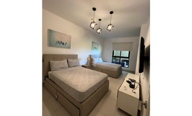 Punta Caelo, planta baja con patio Amoblado en Alquiler