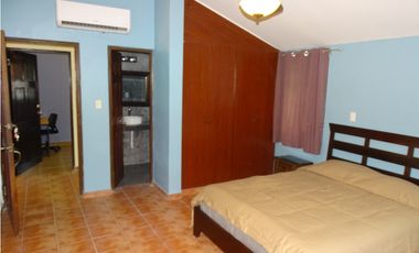 Alquiler casa con piscina en Quintas de Coronado!