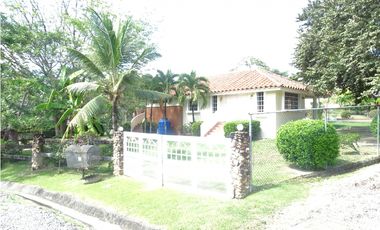 Alquiler casa con piscina en Quintas de Coronado!