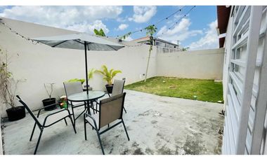 SE VENDE CASA EN LA ARBOLEDA
