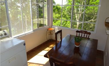 ¡Tu refugio de montaña en Cerro Azul te espera! 🌿