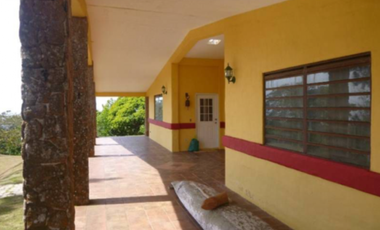 VENDO CASA EN ALTOS DE CERRO AZUL CON VISTA PANORMICA