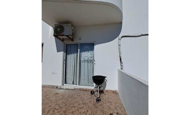 ALQUILO APARTAMENTO AMOBLADO EN LA PLAYA LA BARQUETA