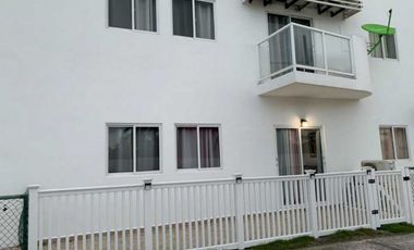 ALQUILO APARTAMENTO AMOBLADO EN LA PLAYA LA BARQUETA