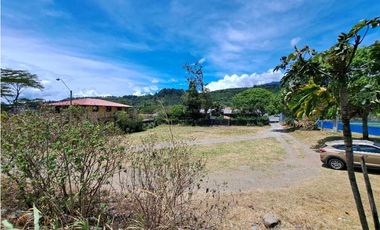 VENDO LOTE DE 1100M2 TITULADO COLINDANTE CON RIO CALDERA