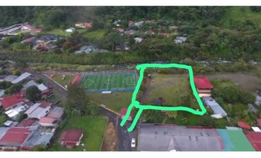 VENDO LOTE DE 1100M2 TITULADO COLINDANTE CON RIO CALDERA