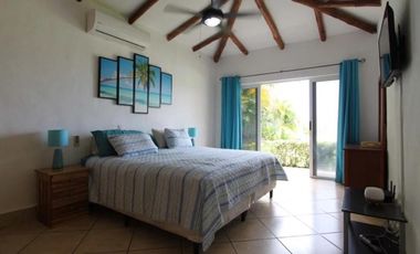 SE VENDE CASA DE PLAYA CON PISCINA EN SAN CARLOS