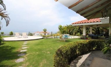 SE VENDE CASA DE PLAYA CON PISCINA EN SAN CARLOS
