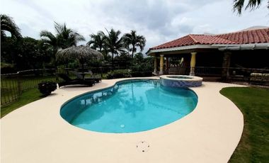 Se Alquila Casa de Playa en Coronado Amoblada $1,800