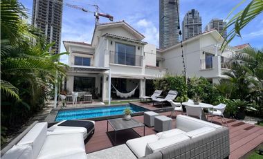 Venta casa en Santa María, Crescent Land